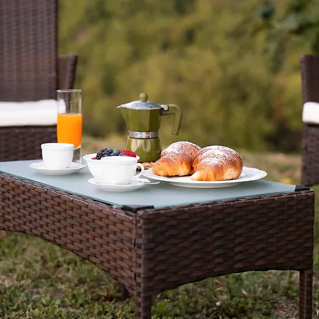 בית נופש Podere Limeria Country Nelle Marche