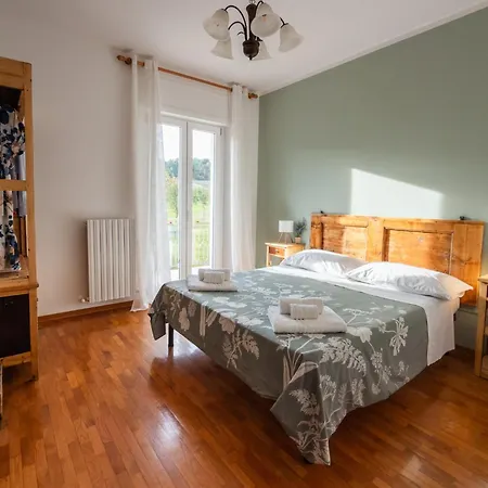 Podere Limeria Country Nelle Marche בית נופש